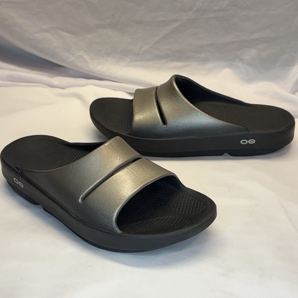 Oofos Sandals Ooahh Slides M 7 / W 9 EU 40 Beach Metallic Iridescent Calypso